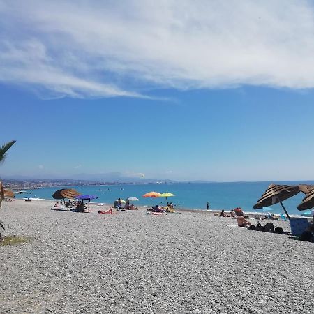Cote D'Azur Joli Studio 50M Plage, Climatisation , Parking. ヴィルヌーヴ・ルベ エクステリア 写真